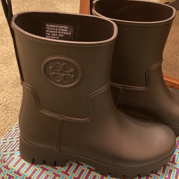 Tory Burch ankle rain boot - Picture 2 of 5